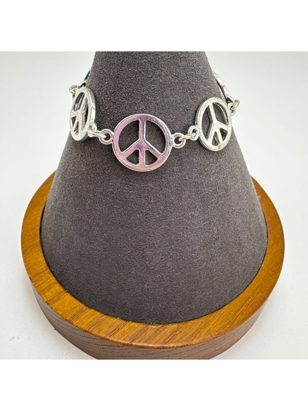 Peace Sign Symbol Link Bracelet Silver Tone Lobster Claw Bracelet Size 5.5"